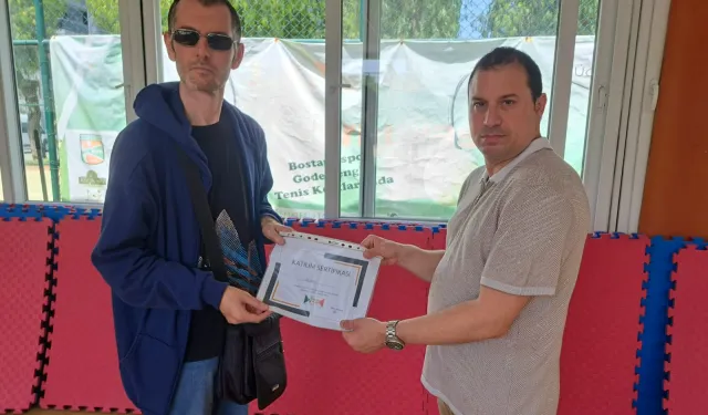 Otizmli bireyler mandala ile sosyalleşiyor