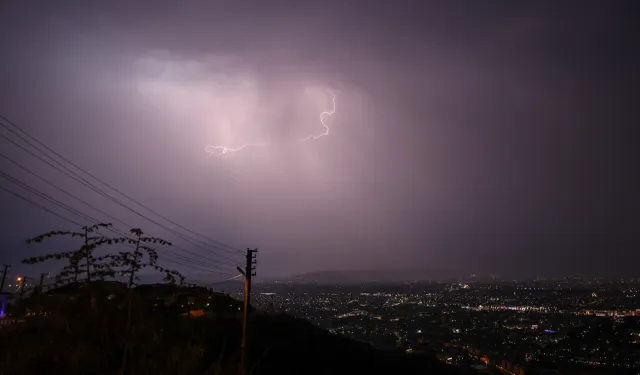 Sakarya’da beklenen yağış geldi: 45 kilogramlık bereket toprağa ulaştı