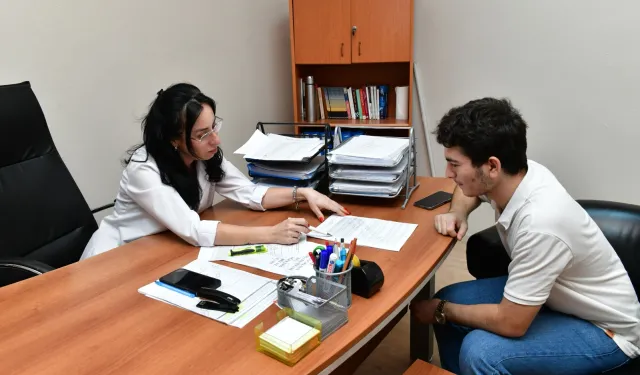 Üniversite tercihinde İzmir Çiğli Belediyesi gençlerin yanında