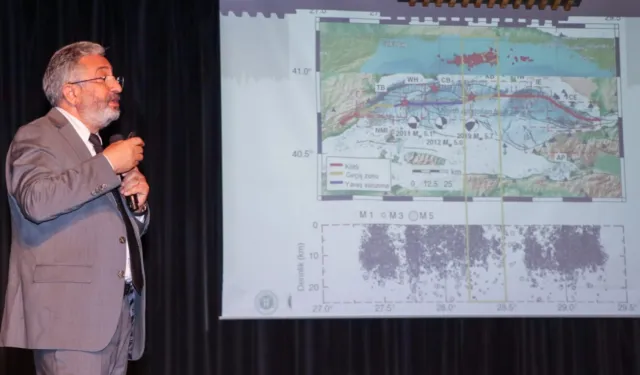 Yalova'da 17 Ağustos konferansı