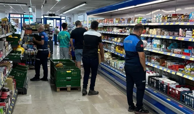 Zile zabıta ekiplerinden marketlerde sıkı denetim