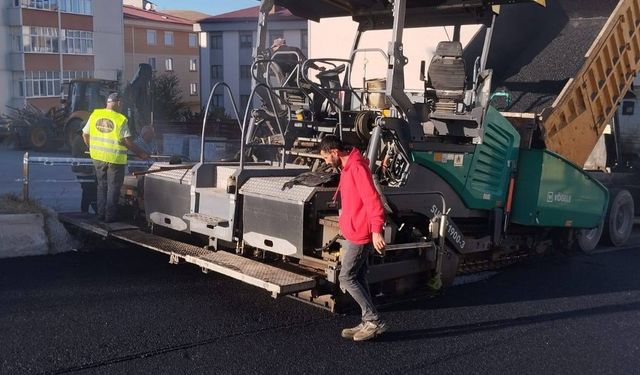Belediye Kış gelmeden asfaltlama çalışmalarını hızlandırdı