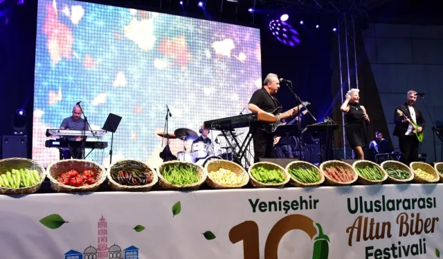 Altın Biber Festivali Ümit Besen ve Pamela ile final yaptı