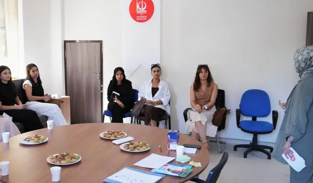 Ankara Keçiören'de velilere "okula uyum" semineri