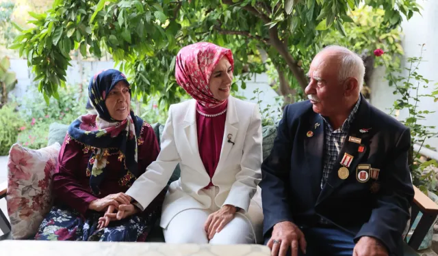 Bakan Göktaş'tan Manisa'da 'aile yılı'na özel ziyaret