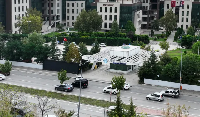 BTÜ’den lise öğrencilerine üniversite deneyimi