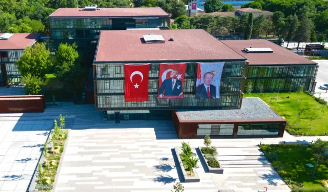 Bursa İnegöl'de bin 500 öğrenciye kırtasiye desteği