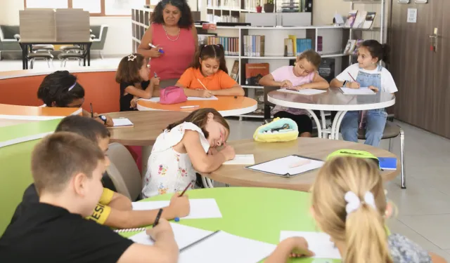 Bursa Osmangazi’de çocuklar bu atölyede yazma alışkanlığı kazanıyor