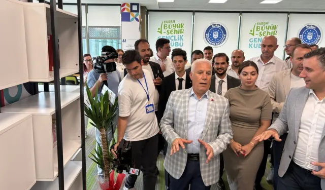 Bursa'da 'Gülümseyen Gençlik' Karacabey'de