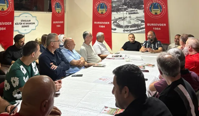 Bursa'da 'Sivasi Sohbetler'e devam