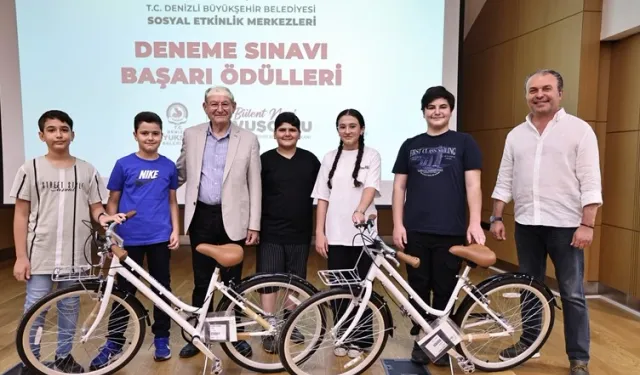 Denizli Büyükşehir’den başarılı öğrencilere ödül desteği