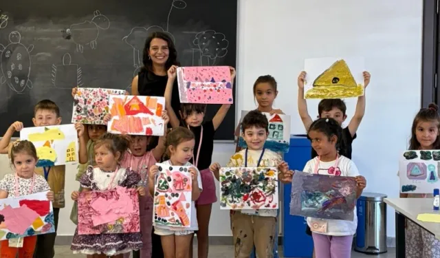 Eskişehir Sanat Sokağı’nda minik yetenekler sahneye çıktı