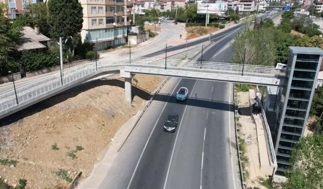 Gebze'deki üst geçit asansörüne bakım