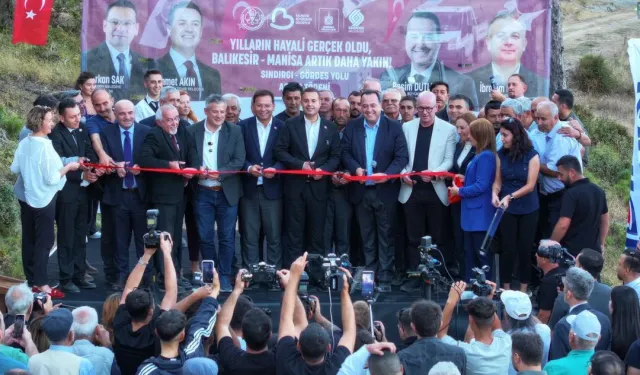 Gördes–Sındırgı yolunda birlikle gelen hizmet