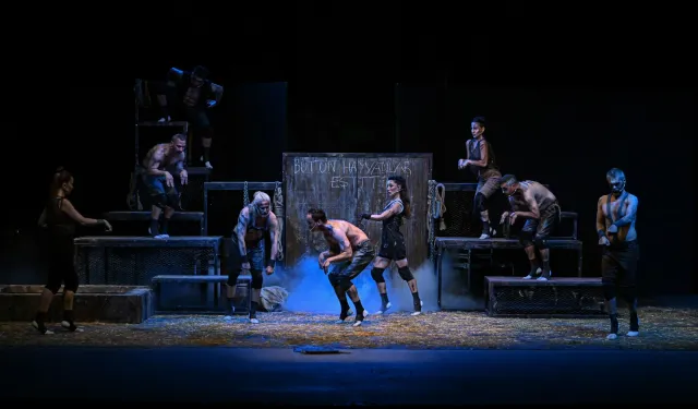 İEF’de tiyatro etkinlikleri “Hayvan Çiftliği” ile perdelerini açtı