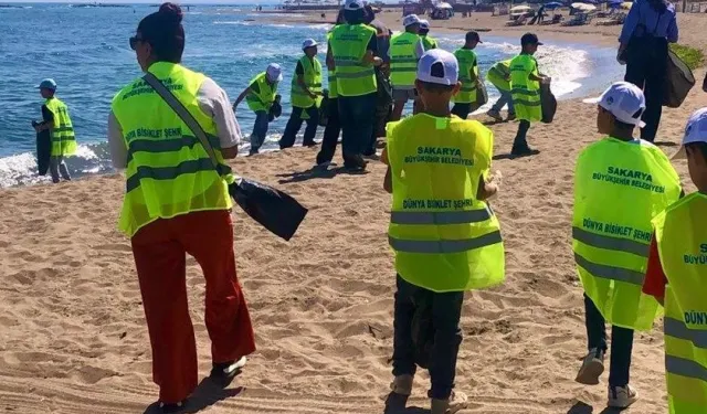 İsveç’teki ‘plogging’ akımı Karasu Sahili'nde