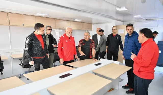 Kayseri Büyükşehir Mobil Dijital Gençlik Merkezi görücüye çıktı