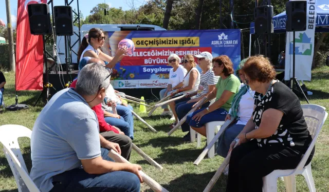 Kocaeli İzmit’te asırlık çınarlar Sarısu’da buluştu