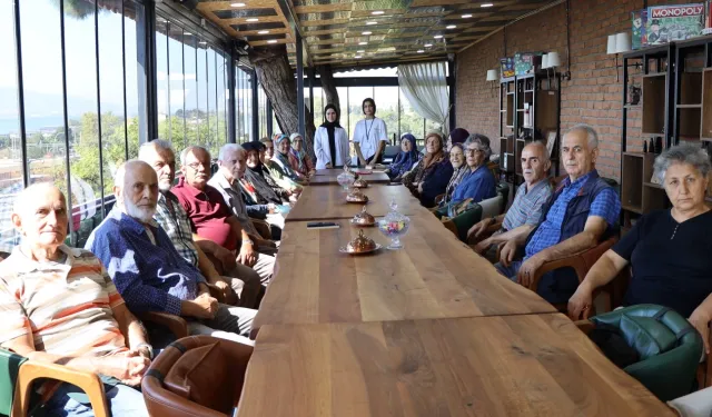 Kocaeli’nin çınarları Saygınlar Kulübü’nde hayata katılıyor