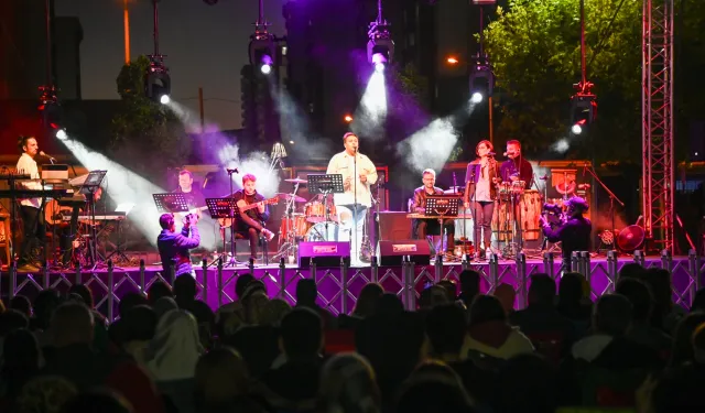 Konya Selçuklu'da 90'lar rüzgarı