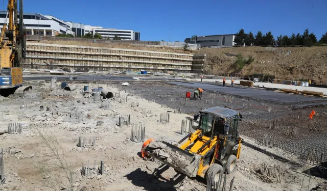 KOÜ Umuttepe’de cami ve otopark projesi yükseliyor