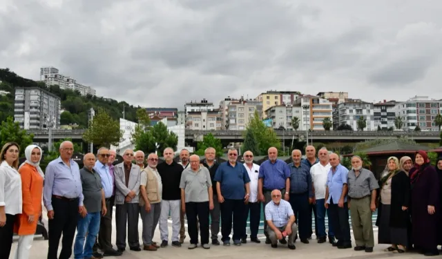 Samsun Büyükşehir’den yaşlılara tatil tadında kamp