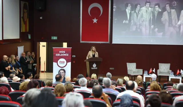 Usta oyuncu Tarık Akan Bakırköy’de anıldı