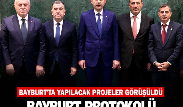 Bayburt protokolü Bakan Kurumu ziyaret etti
