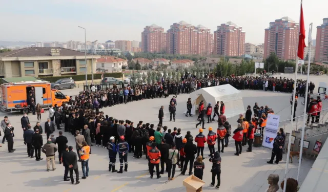 13 Ekim'de okullarda eş zamanlı tatbikat yapılacak