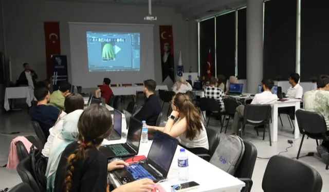 ABB'den öğrencilere 3D modelleme kursu