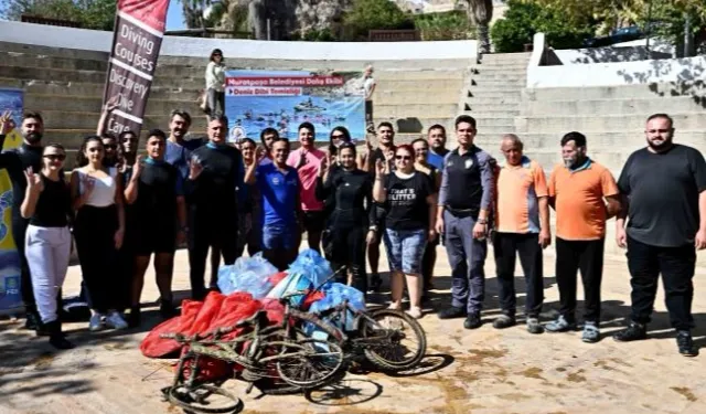 Antalya Kaleiçi Yat Limanı’nda deniz dibi temizliği yapıldı
