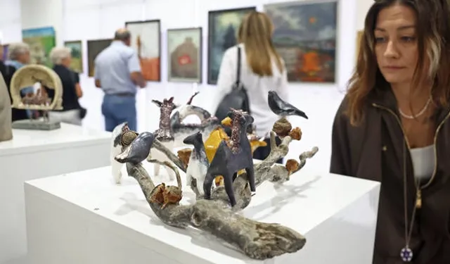 Antalya'da 102 sanatçıdan 102 eserlik sergi