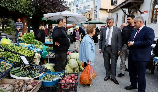 Artvin Valisi Ergün'den halk pazarına ziyaret