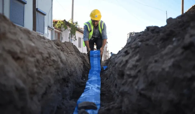 Balıkesir Burhaniye’de 60 yıllık su hattı yenilendi
