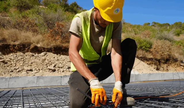 BASKİ’den Gömeç’te yıllardır süren su kesintilerine neşter
