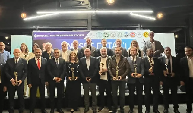 “Bozkırın Tezenesi” Kocaeli’de türkülerle anıldı