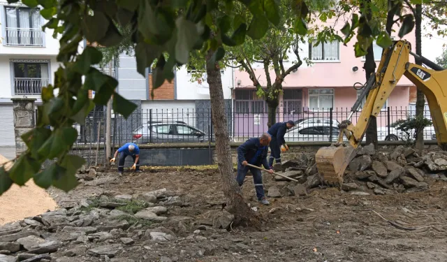 Bursa Osmangazi’de mahalleler yeni park alanlarıyla güzelleşiyor