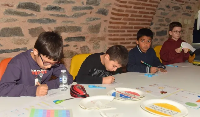 Bursa Yıldırım'da çocukların sanat ve becerileri artıyor