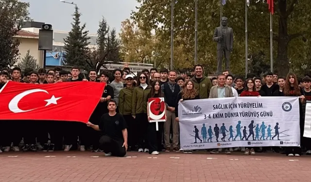 Bursa'da eş zamanlı sağlıklı yaşam yürüyüşleri