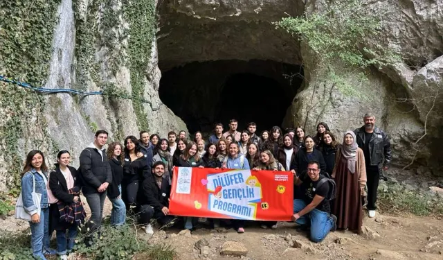 Bursa'da gençler Nilüfer’in Üçpınar Mahallesi’nde bir araya geldi