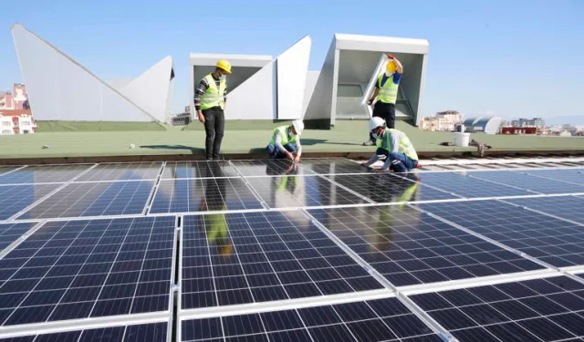 Büyükşehir yenilenebilir enerji yatırımları ile Antalya gücüne güç katıyor