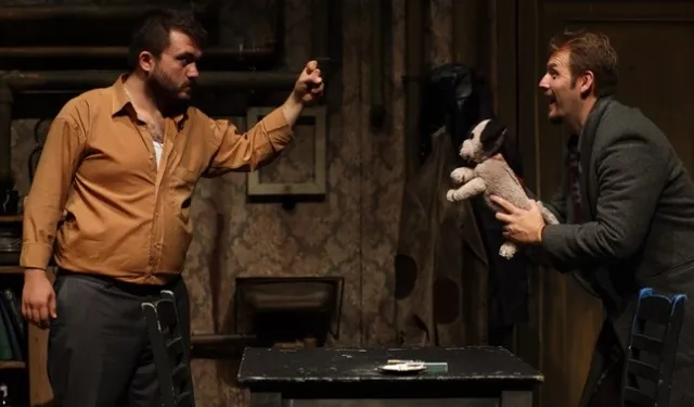 Denizli Şehir Tiyatrosu yeni sezona “Sığıntılar” ile perde açıyor