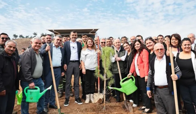 Denizli’de Muhtarlar Günü fidanlarla kutlandı