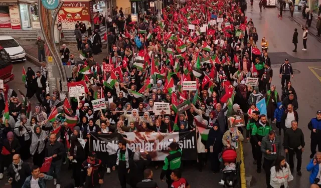 Gebze’de binlerce vicdan Gazze için yürüdü
