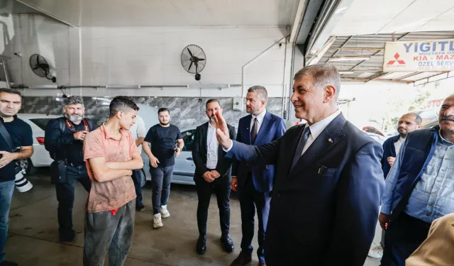 İzmir'de 6. Sanayi Sitesi esnafıne Başkan Tugay'dan ziyaret