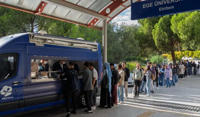 İzmir’de anne eli lezzetinde ücretsiz yemek