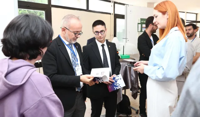 İzmir'de genç girişimciler hayallerini DEÜ'de gerçeğe dönüştürdü