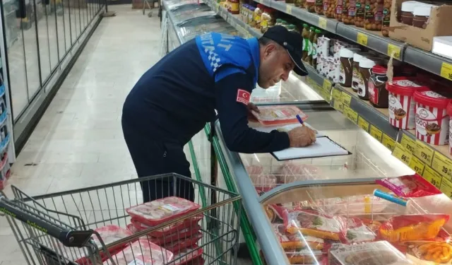 İzmit'te raf tarihi geçmiş ürünlere geçit yok!