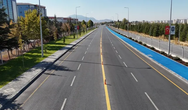 Kayseri Melikgazi Albayrak Caddesi'ni hizmete açıyor
