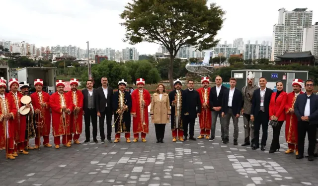 Kocaeli Büyükşehir Mehteri, Ulsan’da yeri göğü inletti